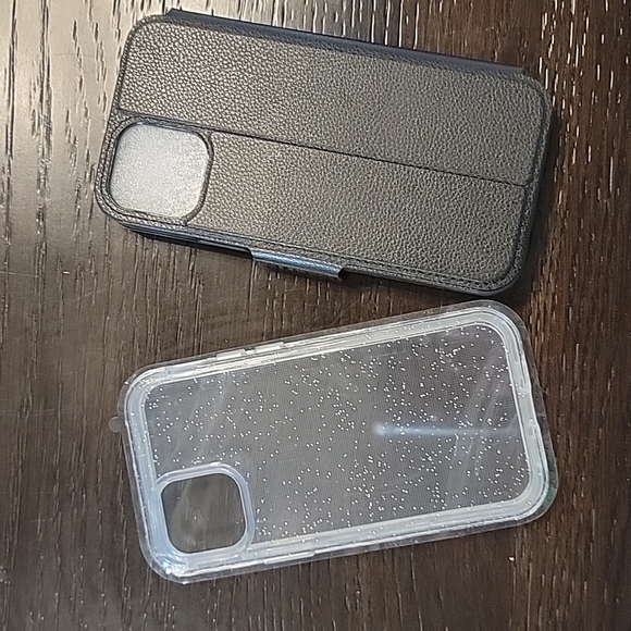 Iphone 12 pro cases - Picture 1 of 4